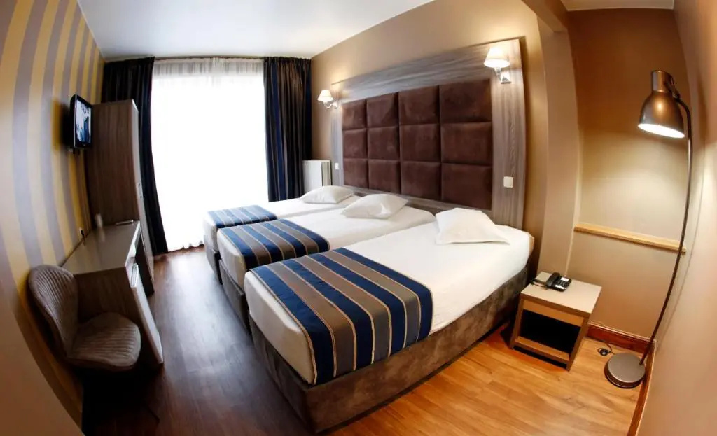 Superior Triple room