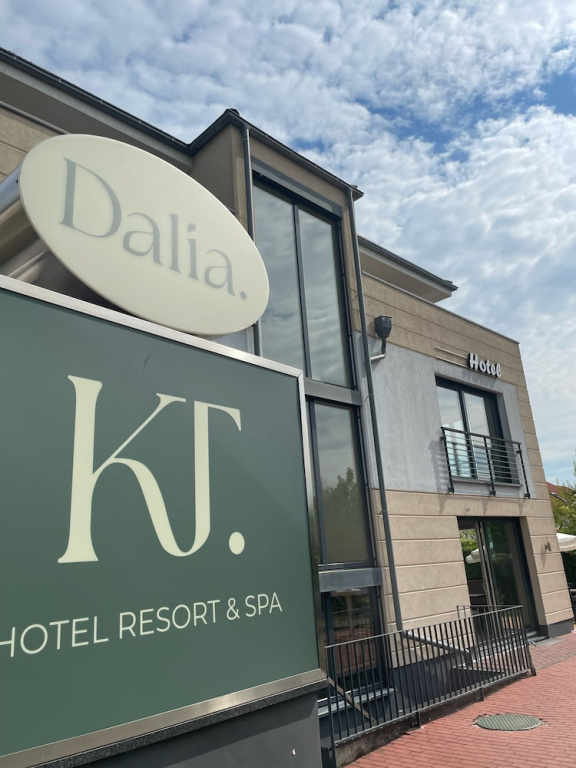 KT Estates Resort Spa Frankfurt