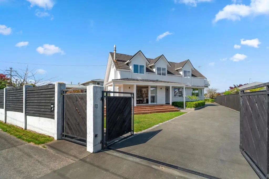 Relax on Rainbow - Taupo Holiday Home