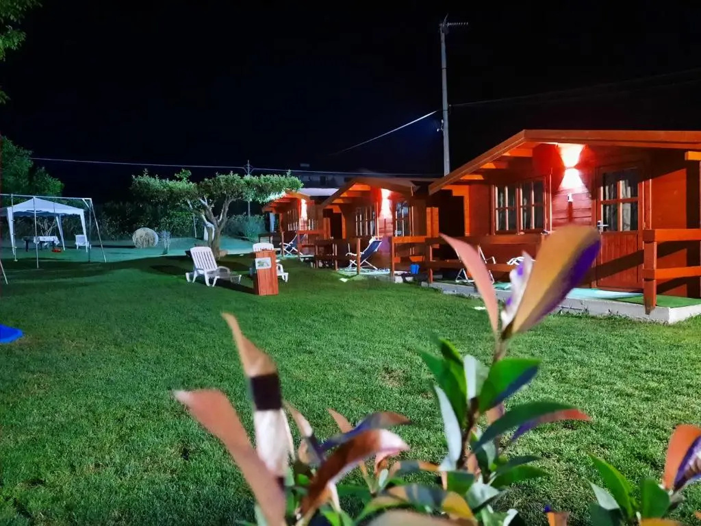 Bungalow with garden view