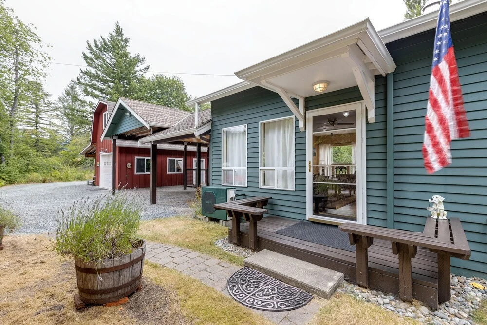 Mt. Baker Lodging Cabin 8 – WIFI, PETS OK, SLEEPS 6! by MBL