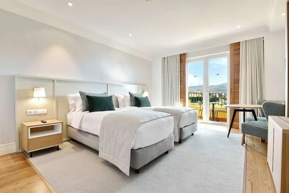 Premium Double room with golf view (twin beds)