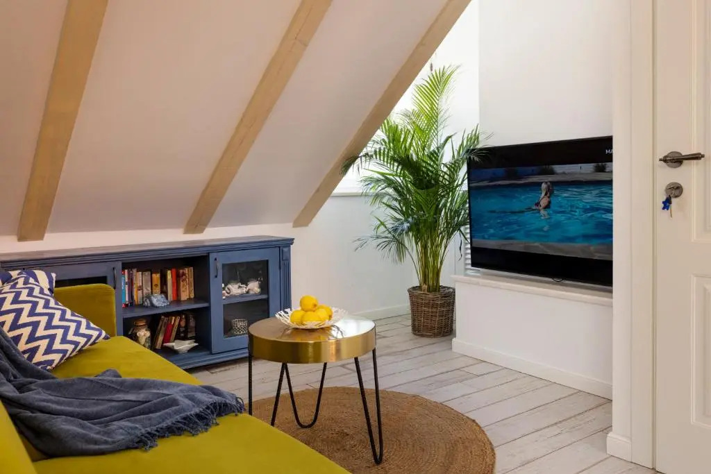 Stayeva 11 image rooms