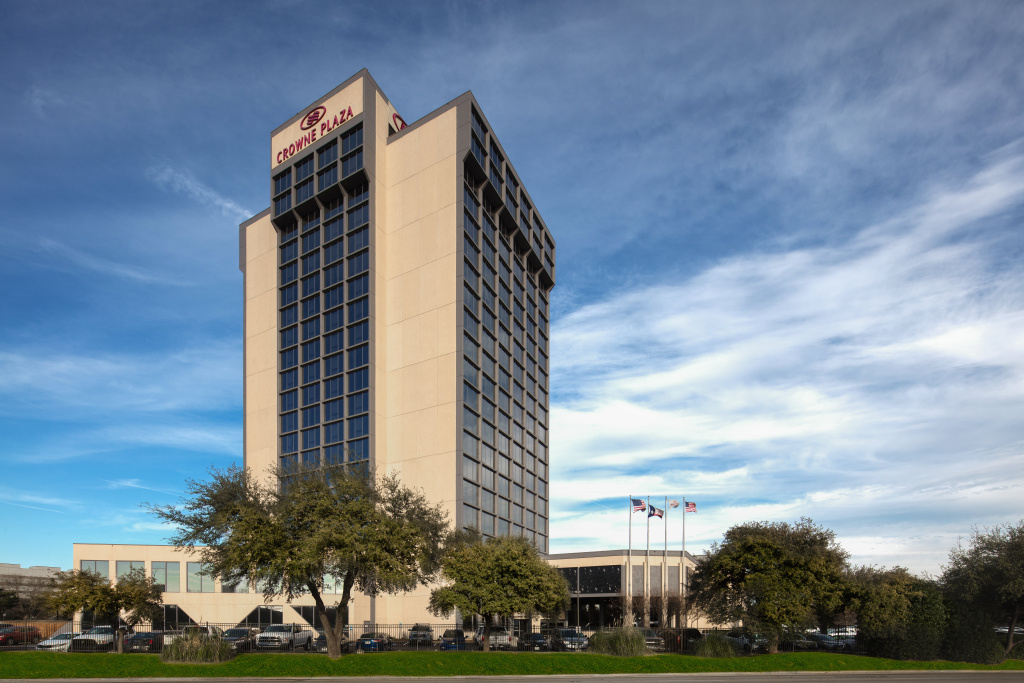 Crowne Plaza Dallas Market Ctr - Love Field by IHG