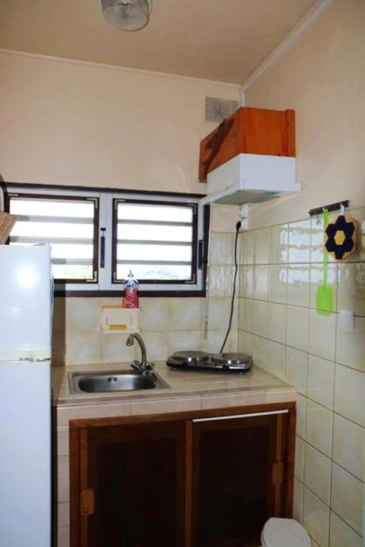 Studio In Petite Ile With Wonderful Sea View Furnished Garden And Wifi 4 Km From The Beach - фото 10