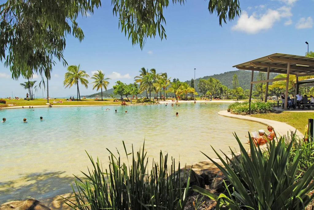 Whitsunday On The Beach - Général