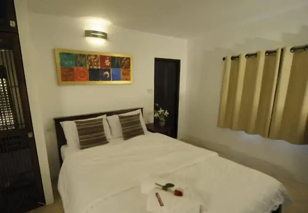 Standard Double room (full double bed)