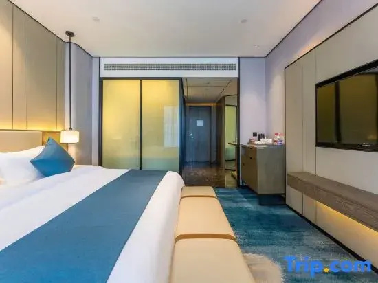 Standard Double room with river view (full double bed)