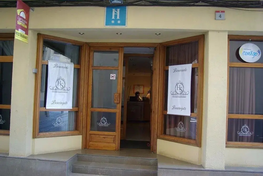 Hostal Sayola