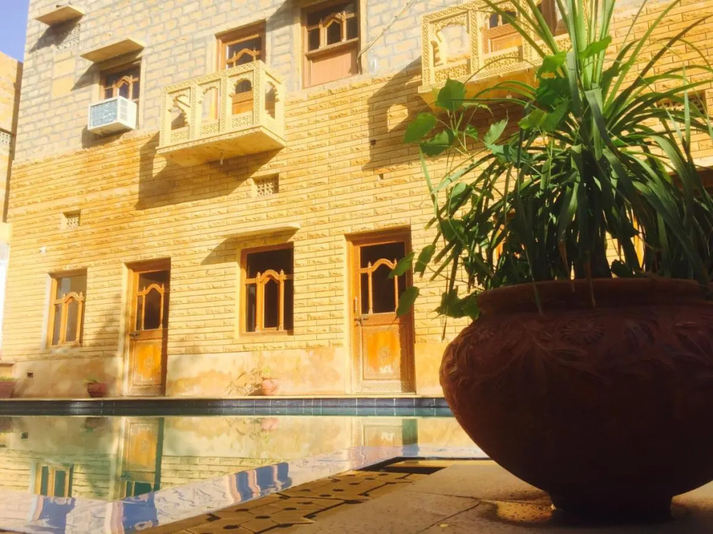 Hotel Golden City