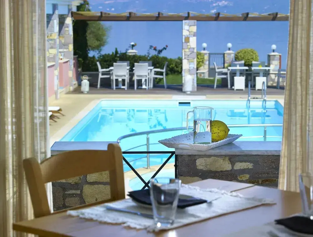 Family Apartment with balcony and with sea view