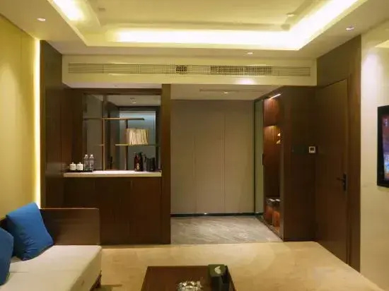 Baoxing Jiajinshan Hotel - фото 3