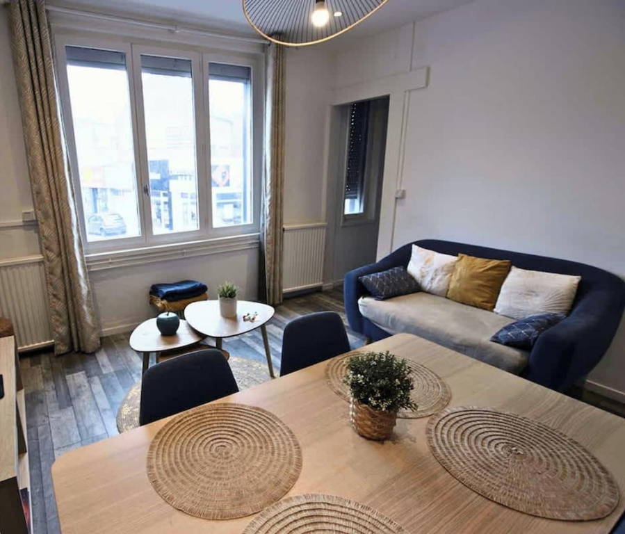 Voir la photo 1 — La Maison Citadine Garage Wifi Lavelinge 4pers