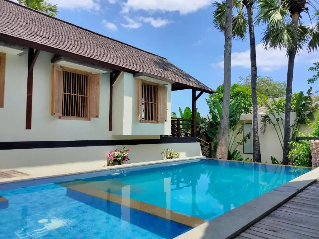 Standard Double room with garden view (full double bed)