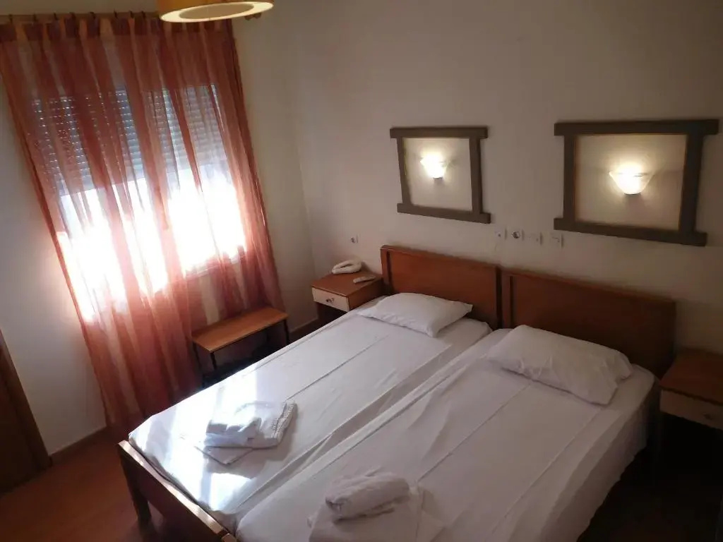 Economy Double room (twin beds)