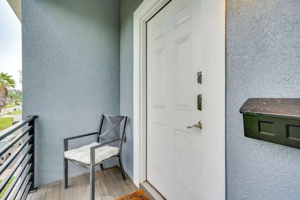 13 Mi to Beaches: Pet-friendly Condo in Palmetto!
