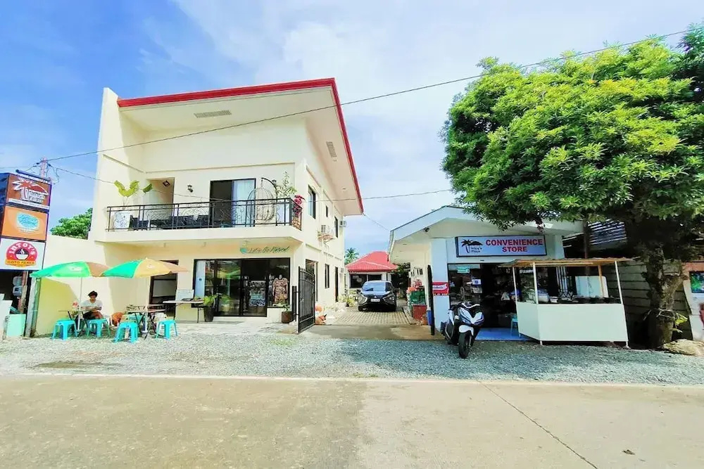 Intoy's Place Panglao near Beach
