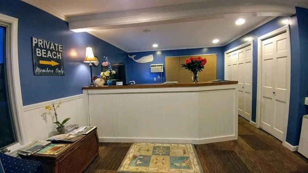 Smuggler's Cove Inn 1