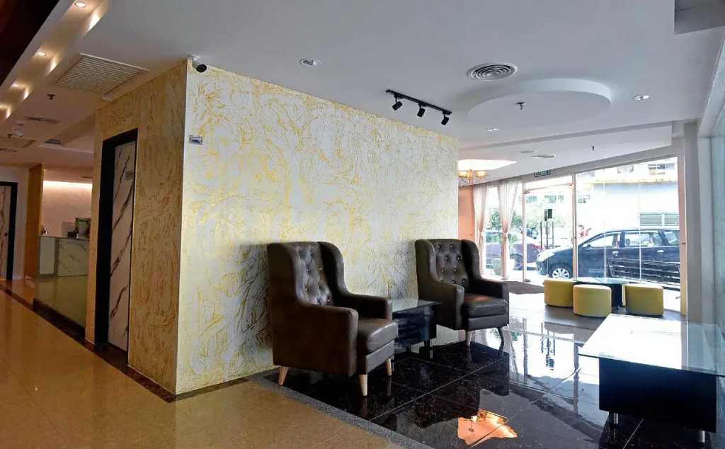 Lobby & Reception