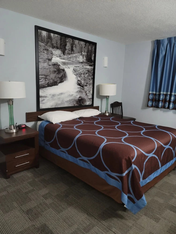 Standard Double room with balcony (full double bed)
