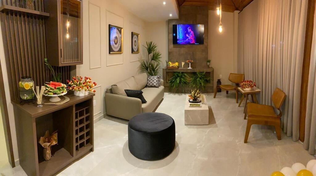 Hotel Lorimar — 2