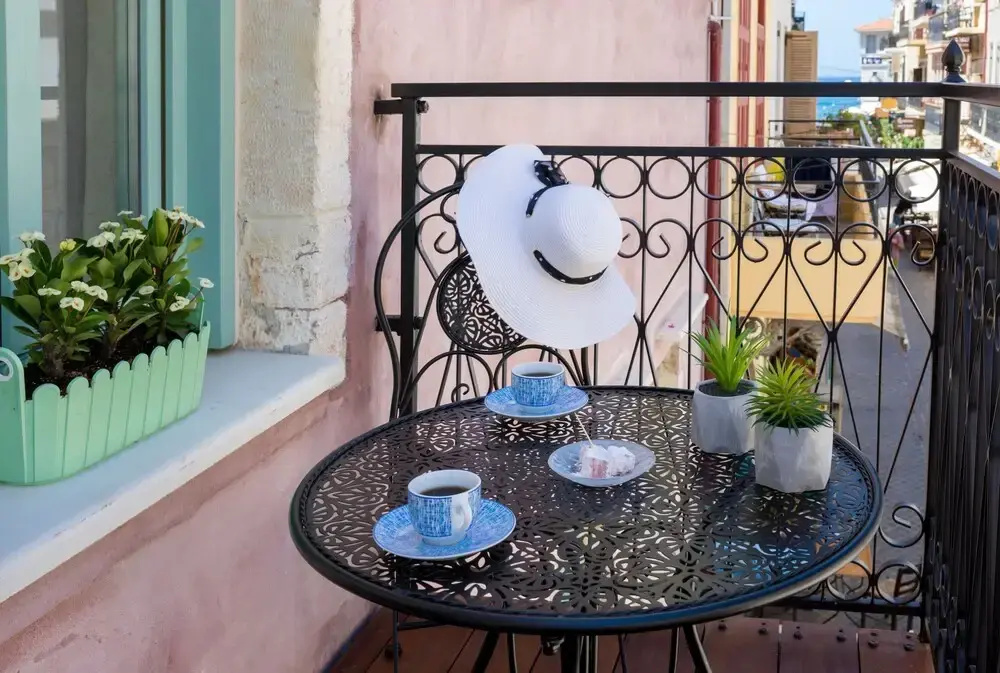 Balcony & Terrace