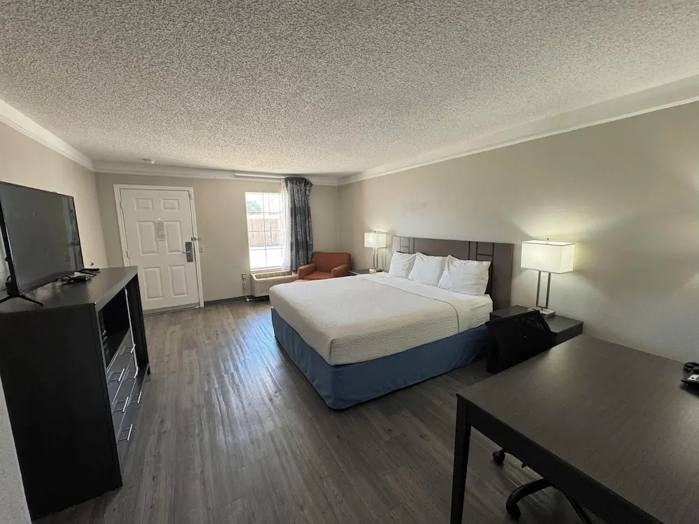 Standard Accessible Double room (full double bed)