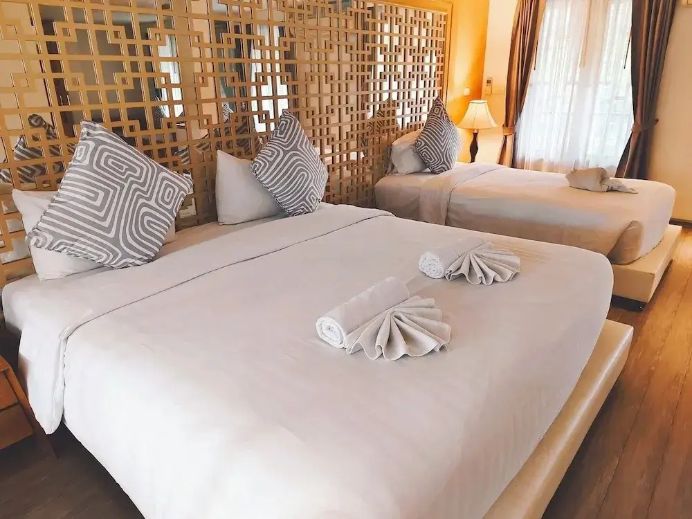 Moon Dragon Hotel - Chambres