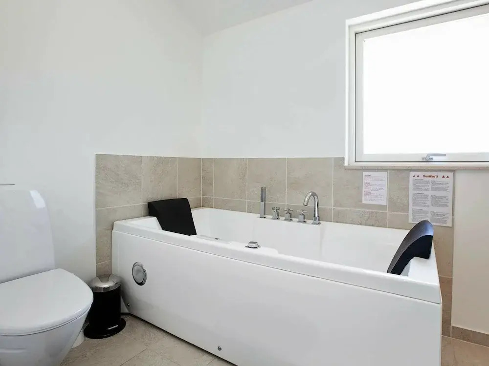 Cozy Holiday Home in Væggerløse With Private Whirlpool - фото 8