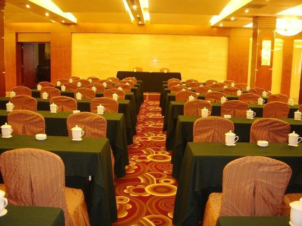 Holiday Hotel - Général