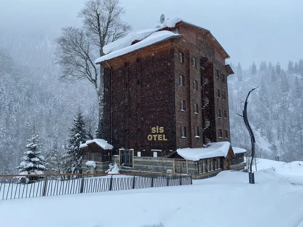 Sis Otel