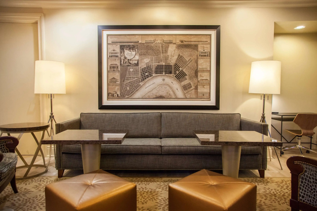 Lobby & Reception