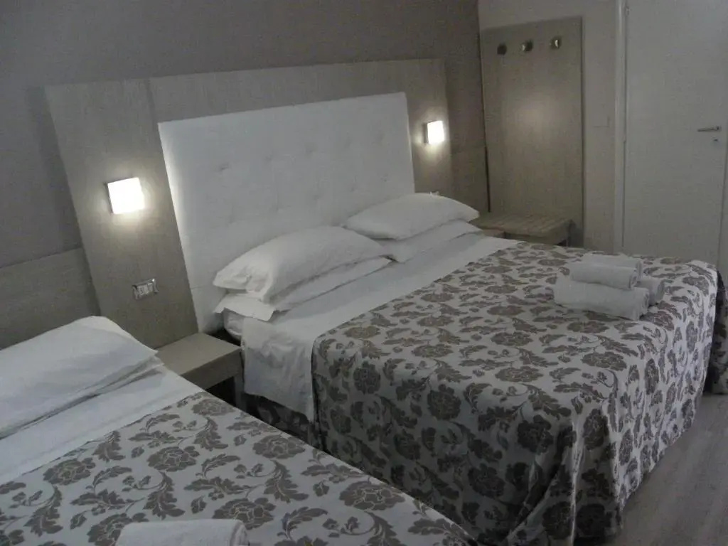Economy Quadruple room