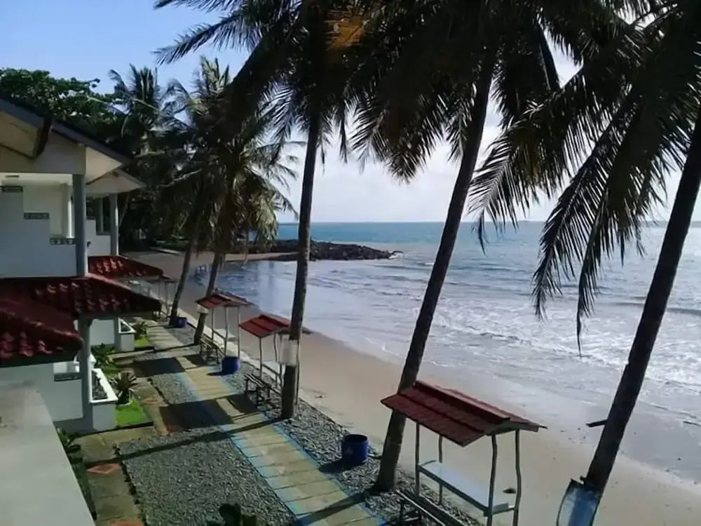 Beach & Waterfront