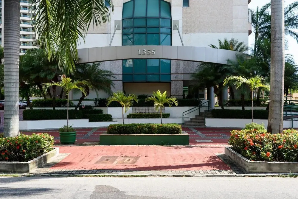 Suite Pool and gym Bpremium T6 Z10