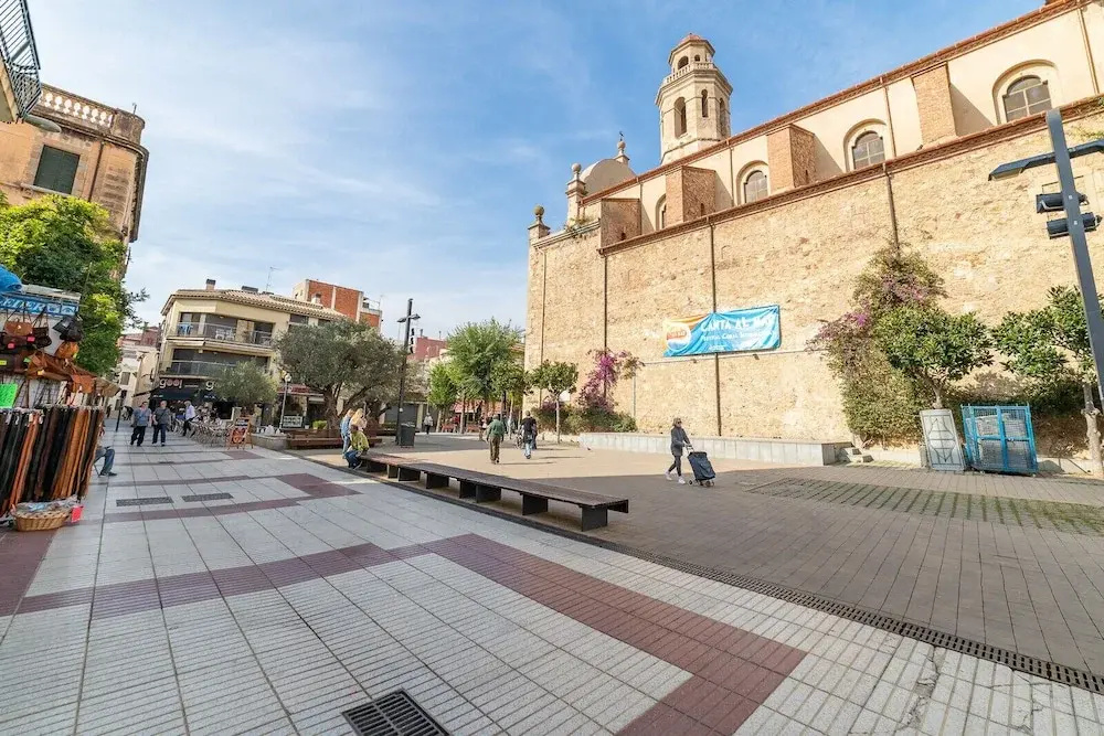 HomeHolidaysRentals Flores