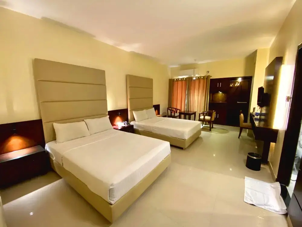 Deluxe Quadruple room