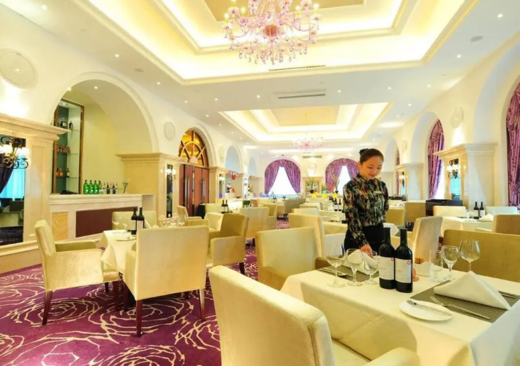 Food & Beverage