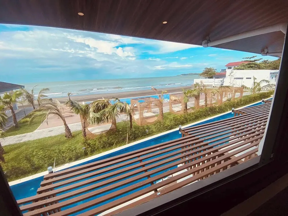 Deluxe Double room with sea view (twin beds)