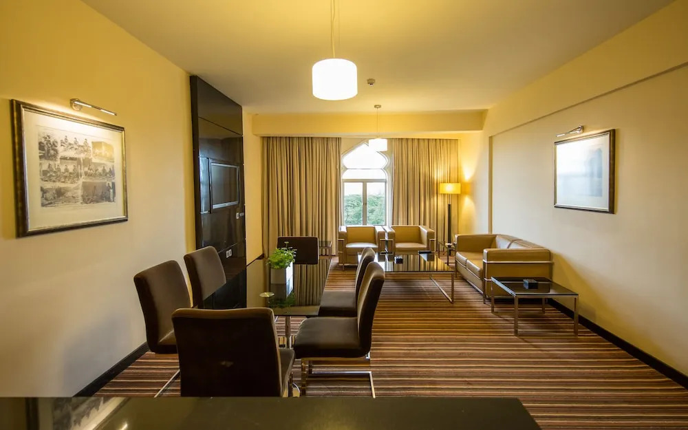 Ramada Colombo