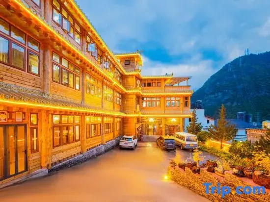 Snow Mountain Home · Tibetan Culture Photography and Food Experience Homestay
