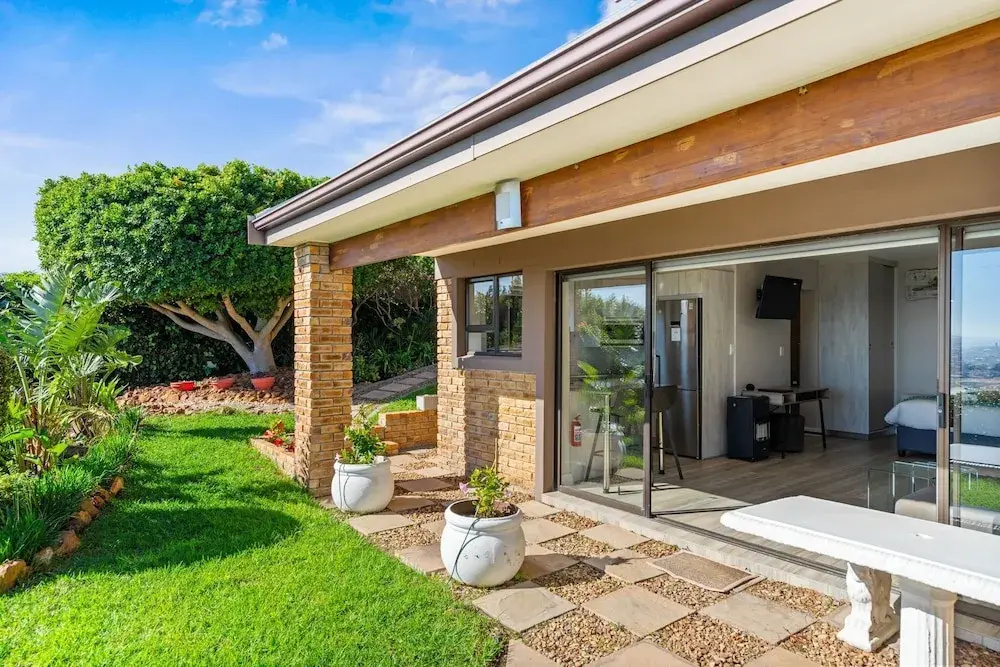 Zaria Sun Cottage