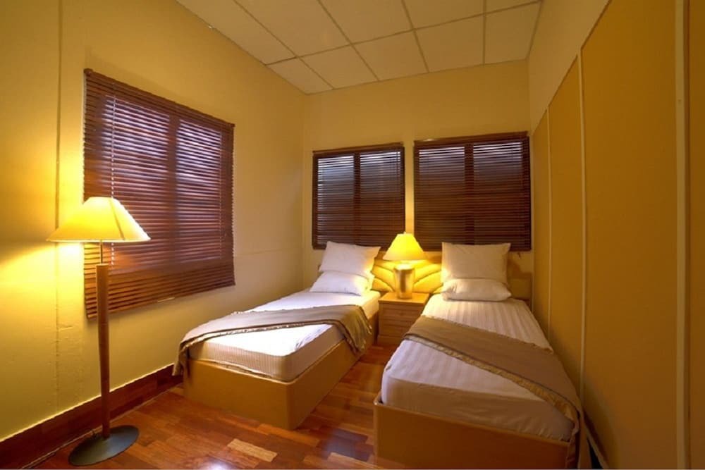 Red Inn Cabana