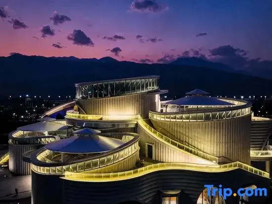 Meilu No.1 Courtyard City High-end Homestay (Xichang Moon Lake Park)