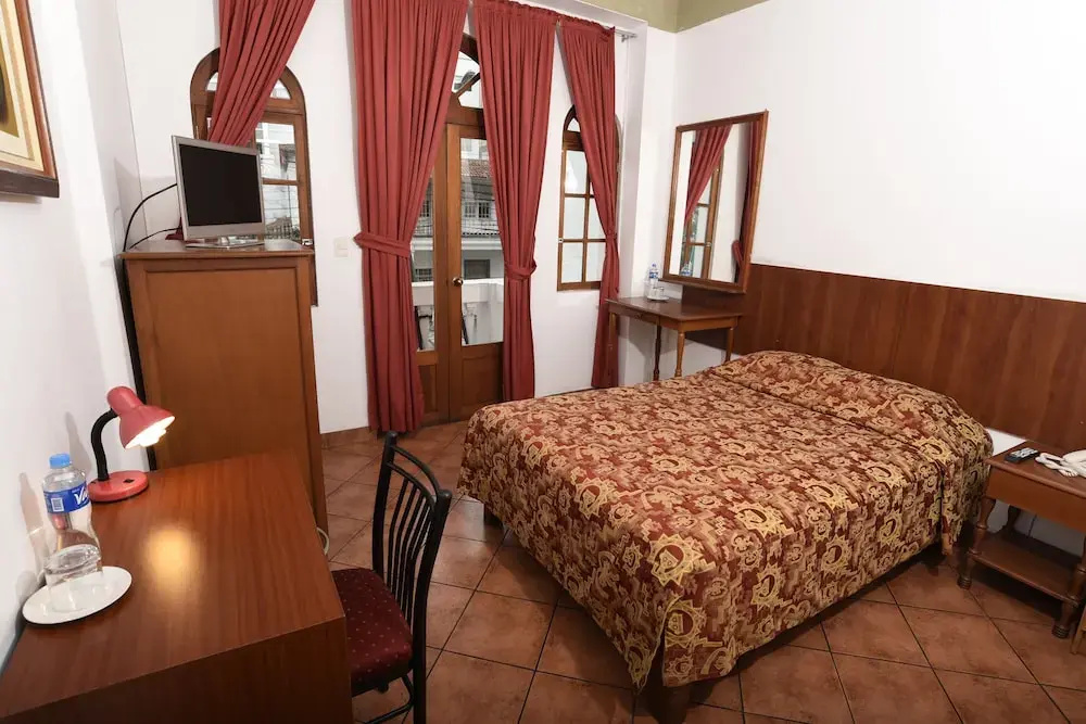 Economy room