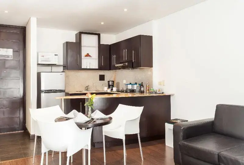 104 Art Suites - Chambres