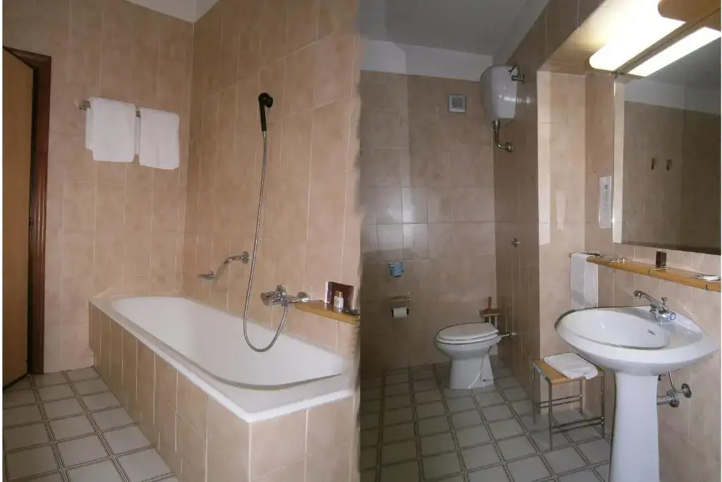 Hotel Corona - Chambres