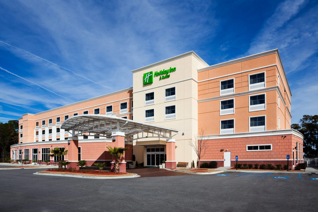 Holiday Inn Hotel & Suites Beaufort at Highway 21 by IHG