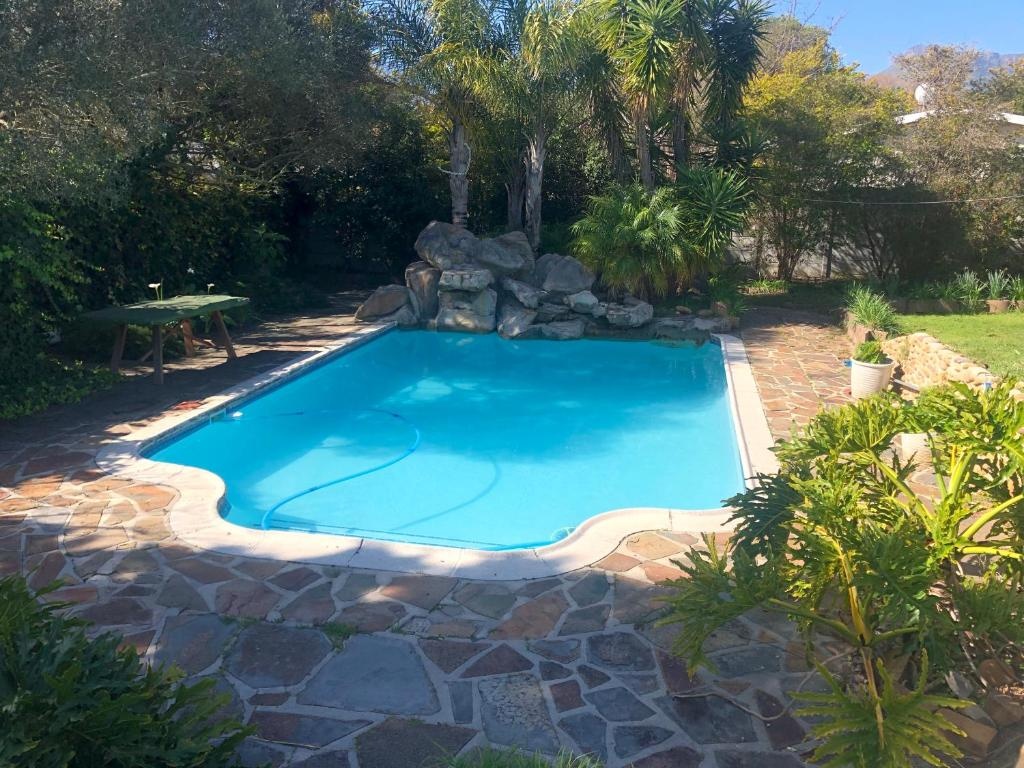 Nostalgie - rest a bit in Stellenbosch