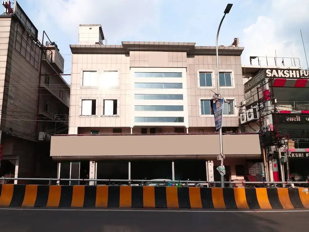 OYO 2353 Hotel Deep